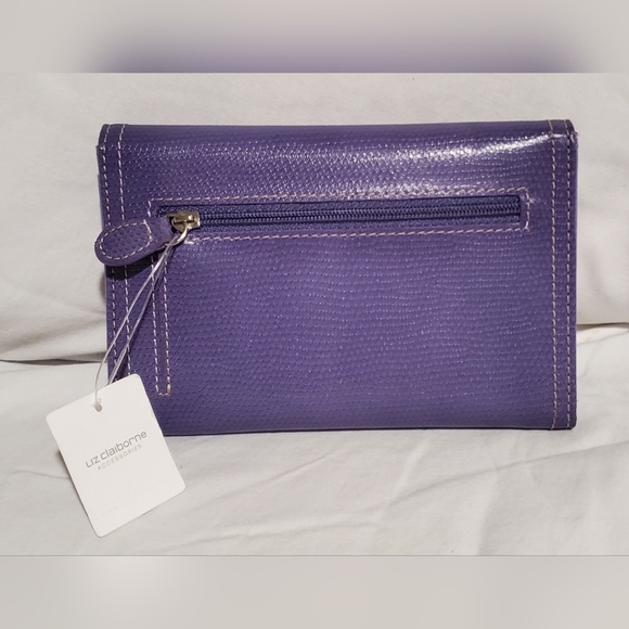 New Liz Claiborne Purple small bifold wallet - Picture 2 of 5